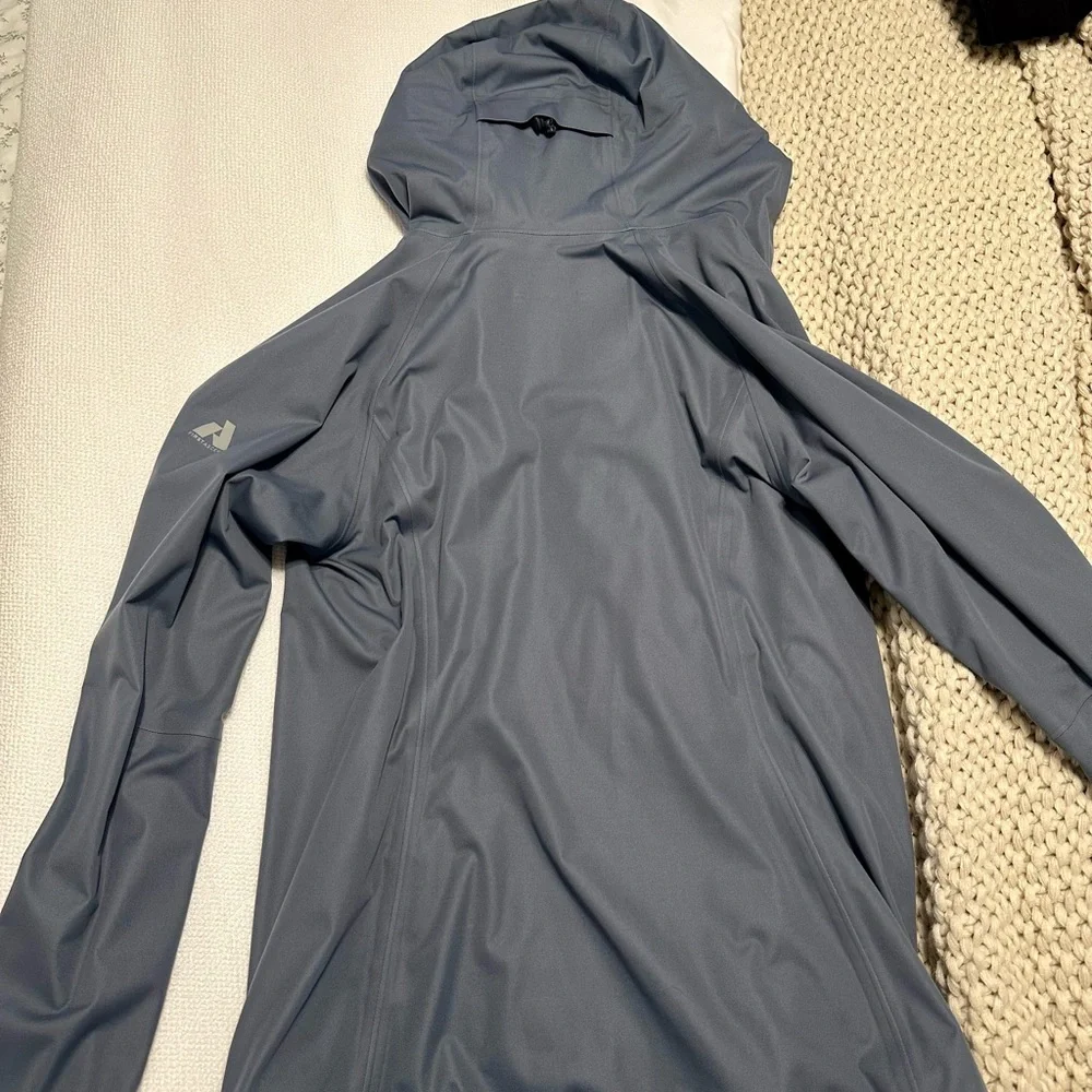 Eddie Bauer Women's Gray Hooded Jacket - Picture 2 of 4